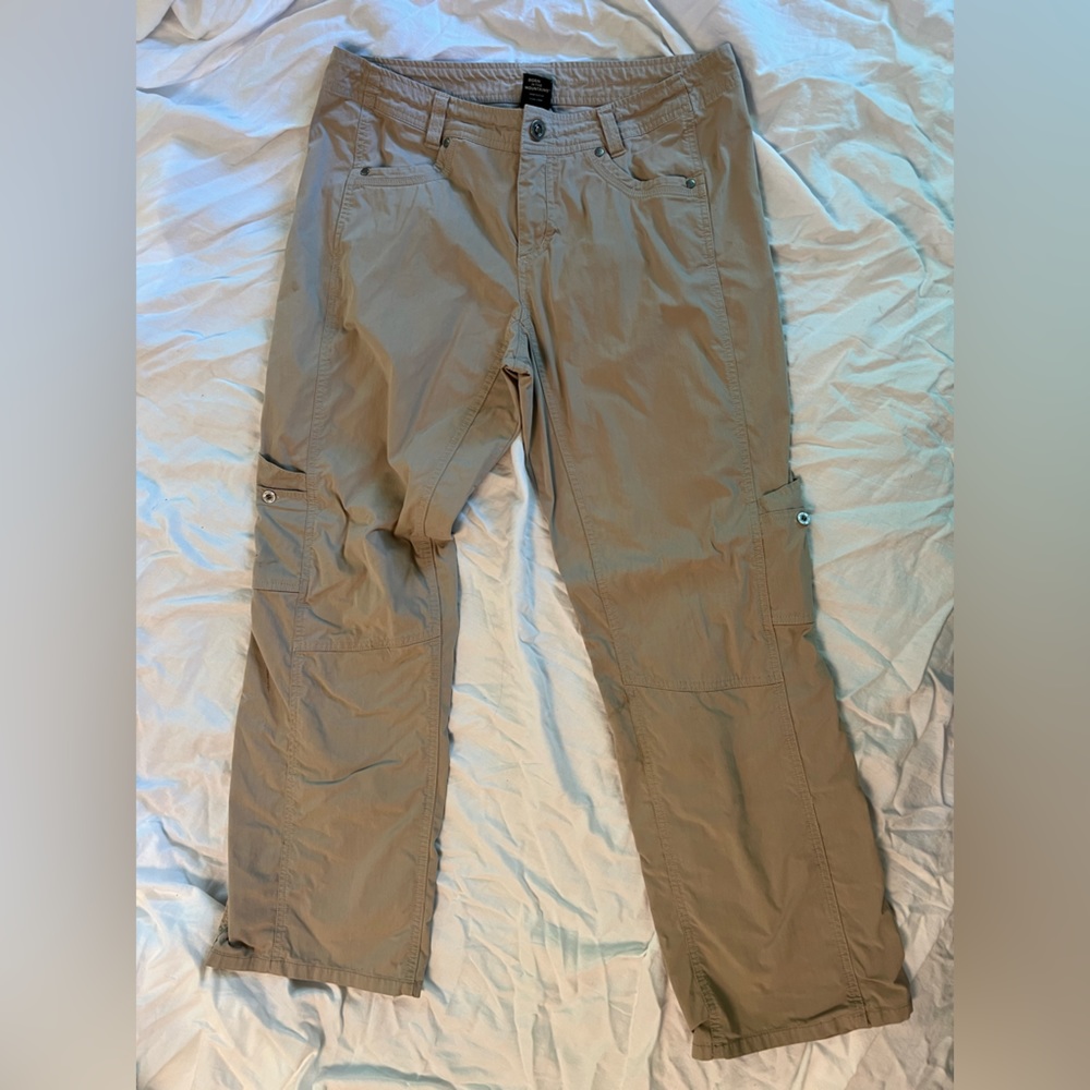 Mountain cargo pants